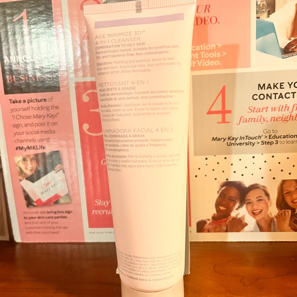 Mary Kay TimeWise Primer Tube in Soft Pink - Picture 2 of 2